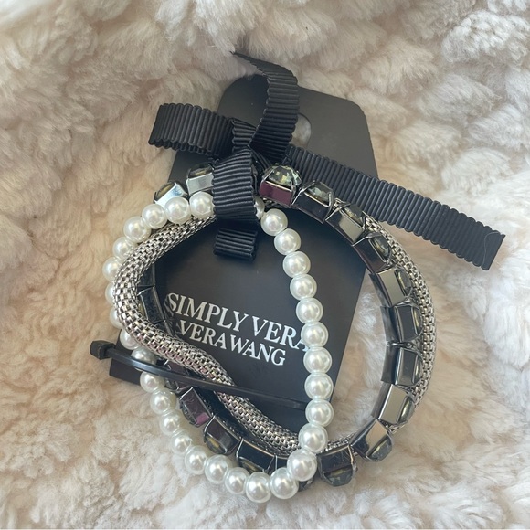 Simple Vera Vera Wang Black Silver Crystal Stone Set of Three Stretch Bracelet - Picture 11 of 15